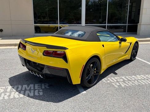 Used 2017 Chevrolet Corvette Stingray Convertible RWD image 9