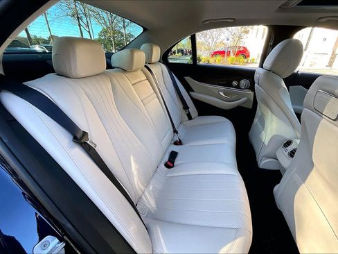 Used 2018 Mercedes-Benz E 300 image 20