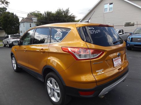 Used 2016 Ford Escape SE AWD/4WD image 10