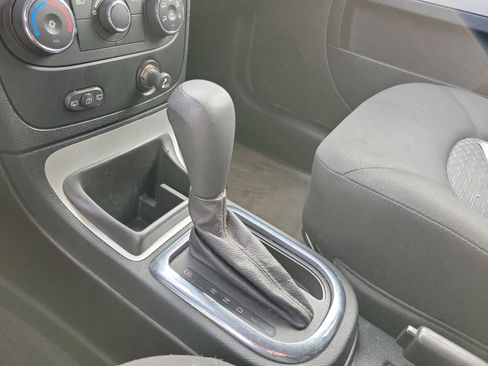 Used 2010 Chevrolet HHR LS image 29