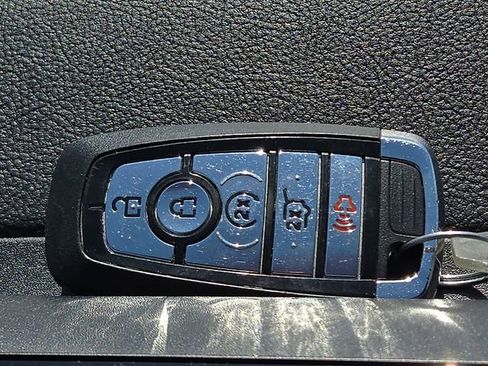 Used 2025 Lincoln Aviator Reserve w/ Equipment Group 201A AWD/4WD image 16