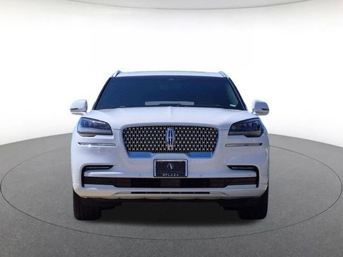 Used 2022 Lincoln Aviator Reserve w/ Equipment Group 201A RWD image 2