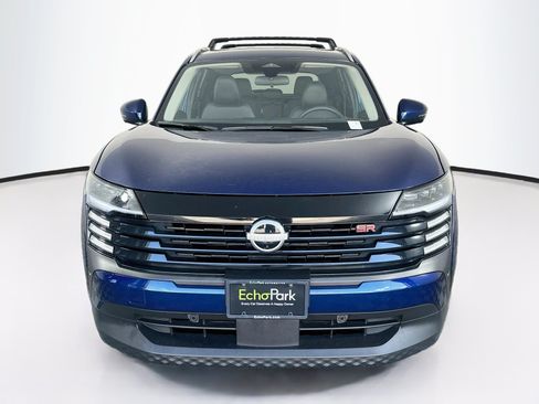 Used 2025 Nissan Kicks SR FWD image 2