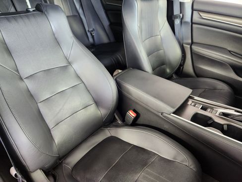 Used 2021 Honda Accord EX-L image 10