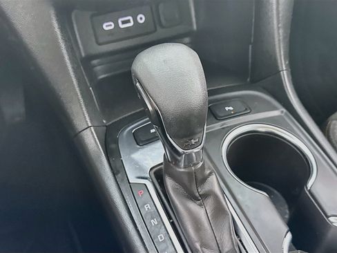 Used 2024 Chevrolet Equinox LT w/ LPO, Floor Liner Package AWD/4WD image 15