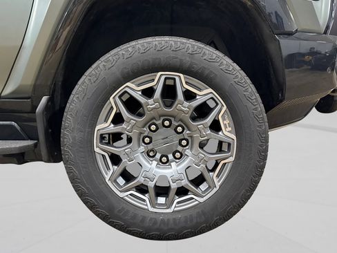 Used 2024 GMC Hummer EV 3X image 54