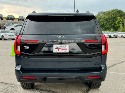 Used 2025 Ford Expedition Max Platinum w/ Stealth Appearance Package AWD/4WD image 6