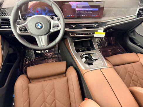 New 2026 BMW X5 xDrive40i AWD/4WD image 13