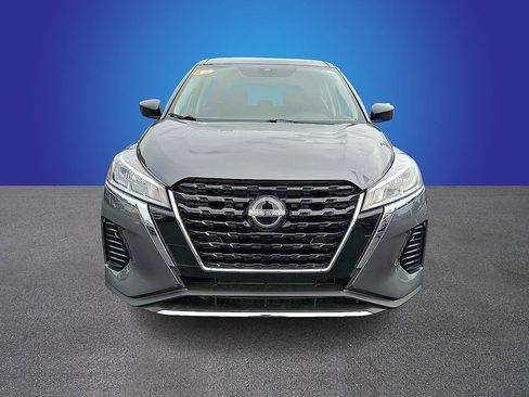 Used 2024 Nissan Kicks S image 2