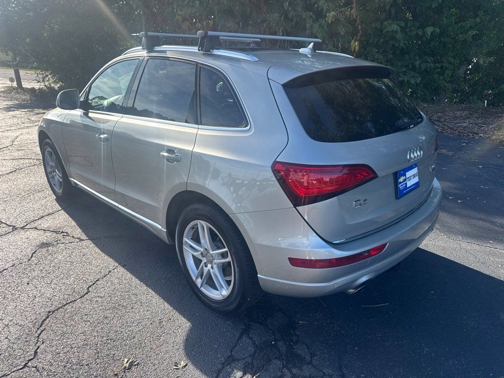 Used 2017 Audi Q5 2.0T Premium Plus w/ Technology Package AWD/4WD image 5