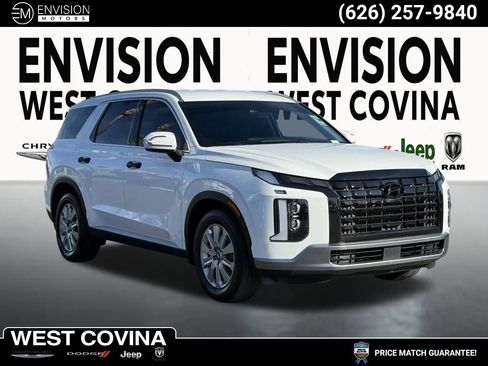 Used 2023 Hyundai Palisade SEL image 1
