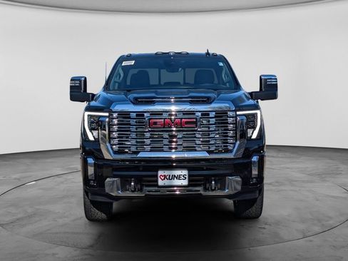 New 2026 GMC Sierra 3500 Denali w/ Denali Reserve Package AWD/4WD image 2