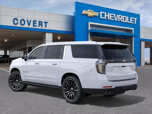 New 2026 Chevrolet Suburban High Country AWD/4WD image 3