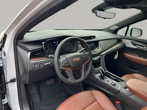 New 2026 Cadillac XT5 Premium Luxury w/ Driver Assist Package FWD image 28
