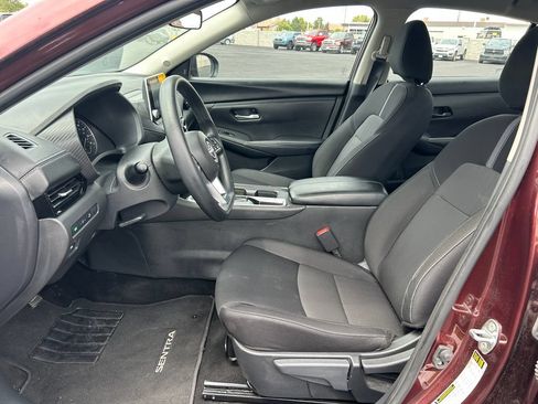 Used 2025 Nissan Sentra SV FWD image 24