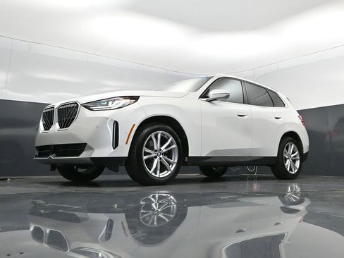 Certified 2025 BMW X3 xDrive30i AWD/4WD image 38