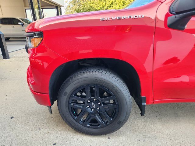 Used 2022 Chevrolet Silverado 1500 Custom AWD/4WD image 7
