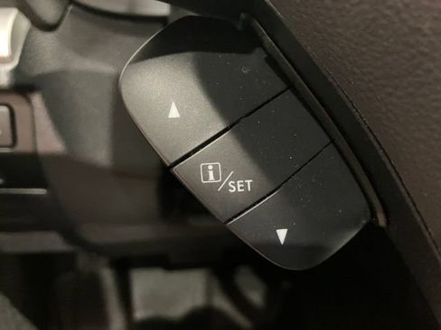 Used 2016 Subaru Forester 2.5i Premium AWD/4WD image 31