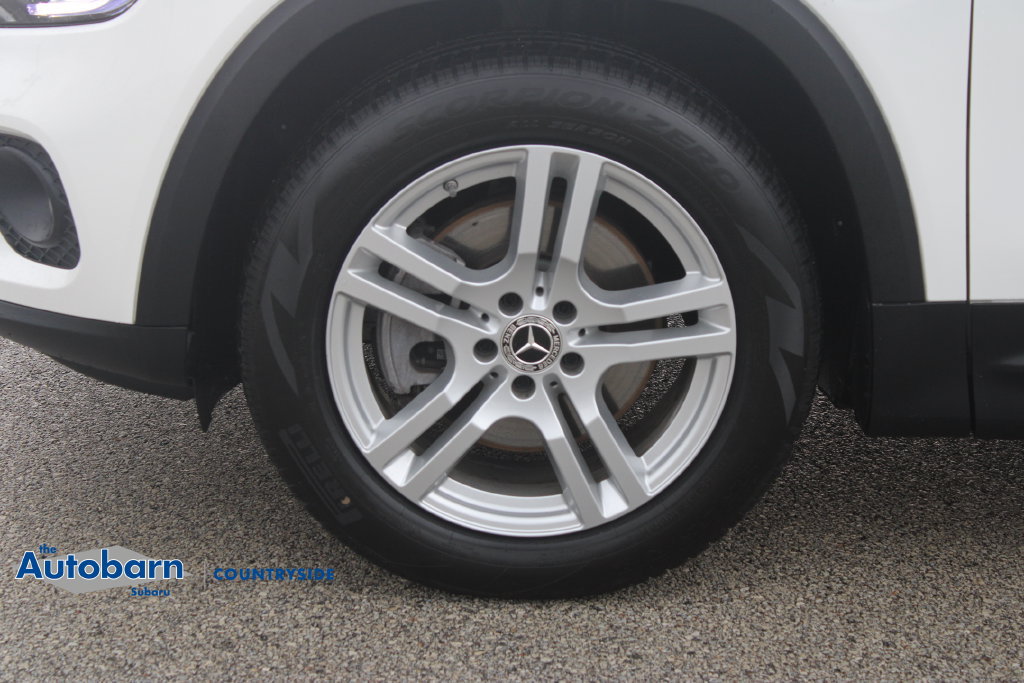 Used 2023 Mercedes-Benz GLB 250 4MATIC w/ Premium Package image 29