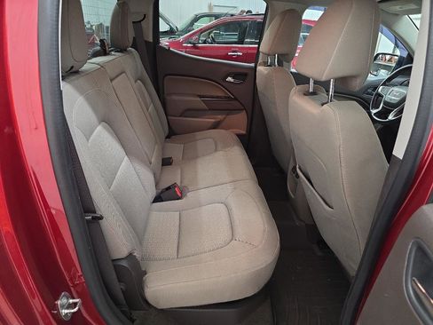 Used 2015 GMC Canyon SLE image 37