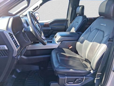 Used 2015 Ford F150 Platinum w/ Equipment Group 701A Luxury image 9