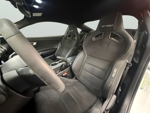 Used 2017 Ford Mustang Shelby GT350 w/ Electronics Package RWD image 11