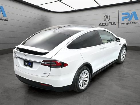 Used 2018 Tesla Model X P100D image 40