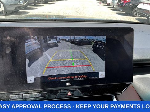 Used 2023 Toyota Venza XLE AWD/4WD image 16