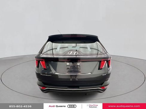 Used 2022 Hyundai Tucson SE AWD/4WD image 3