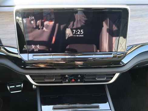 New 2026 Volkswagen Atlas SEL Premium R-Line image 30