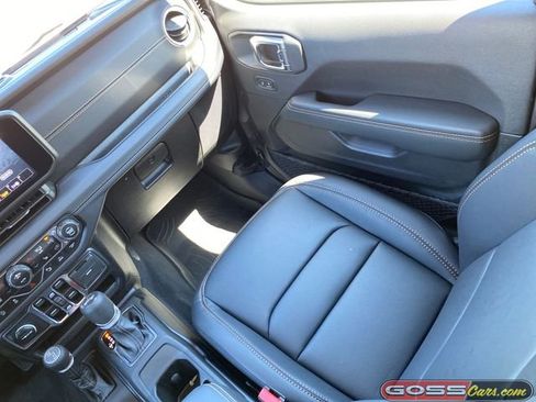 New 2025 Jeep Wrangler Unlimited Sahara image 17