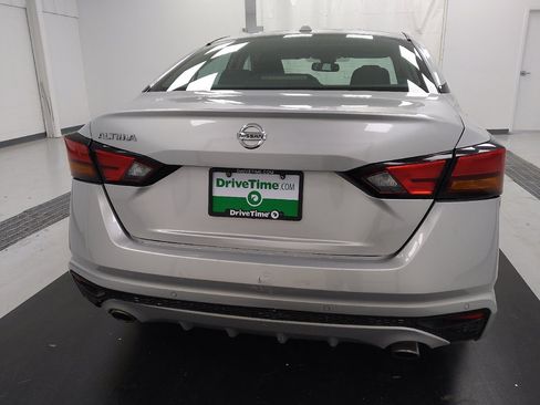 Used 2019 Nissan Altima 2.5 SL FWD image 7