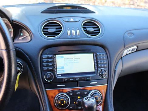 Used 2005 Mercedes-Benz SL 500 image 17