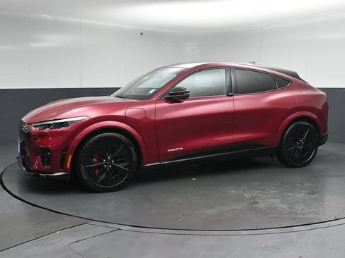 Certified 2025 Ford Mustang Mach-E GT AWD/4WD image 4