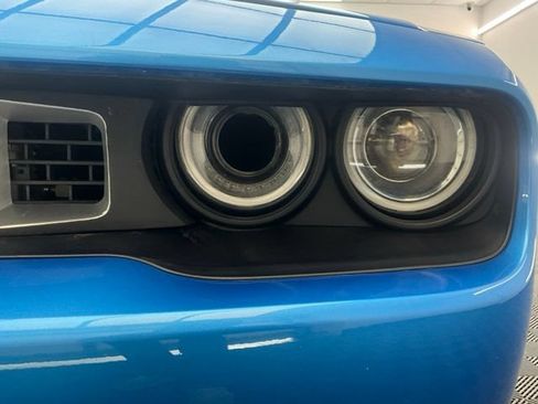 Used 2016 Dodge Challenger SRT Hellcat RWD image 30