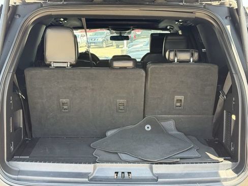 Used 2018 Ford Expedition Limited w/ Equipment Group 302A RWD image 34