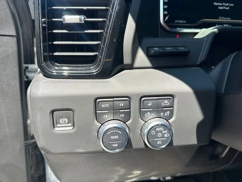 Used 2024 GMC Sierra 2500 AT4X AWD/4WD image 22