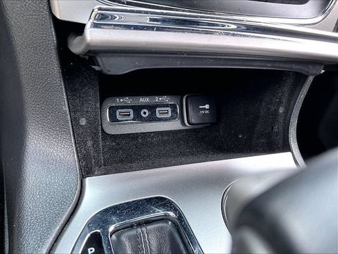 Used 2018 Jeep Grand Cherokee Altitude AWD/4WD image 31