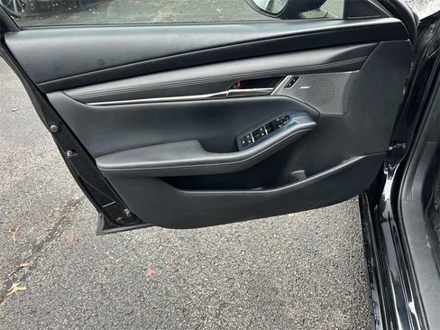 Used 2019 MAZDA MAZDA3 Sedan w/ Premium Package image 17