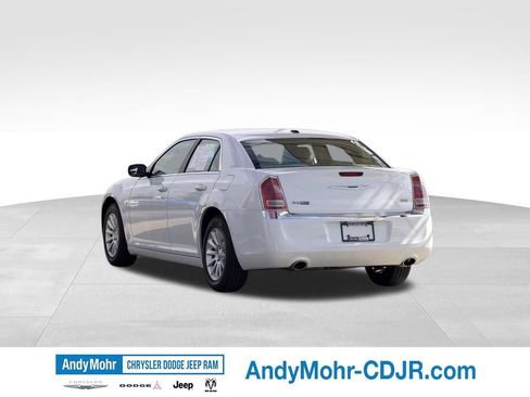 Used 2013 Chrysler 300 RWD image 5