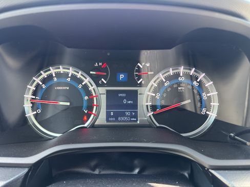 Used 2016 Toyota 4Runner SR5 Premium AWD/4WD image 11