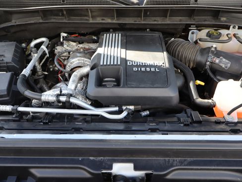 Used 2024 GMC Sierra 1500 SLT w/ SLT Premium Plus Package image 43