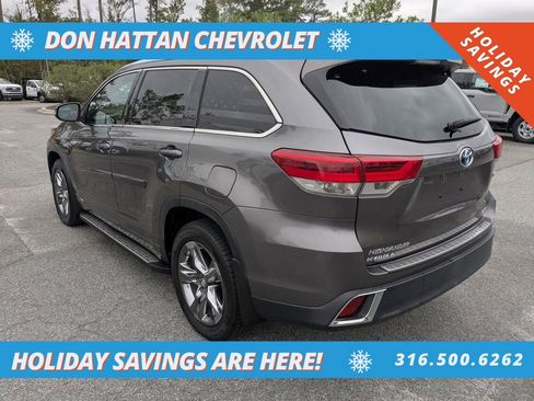 Used 2019 Toyota Highlander Limited Platinum image 3