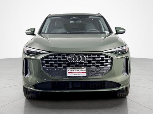 Used 2025 Audi Q5 Premium w/ 19" Wheel Package image 8