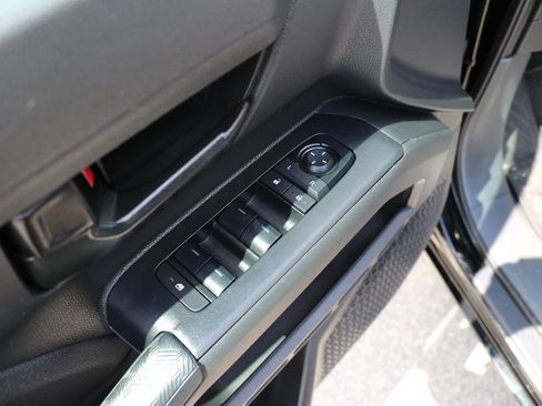 Used 2024 Toyota Tacoma SR5 AWD/4WD image 7