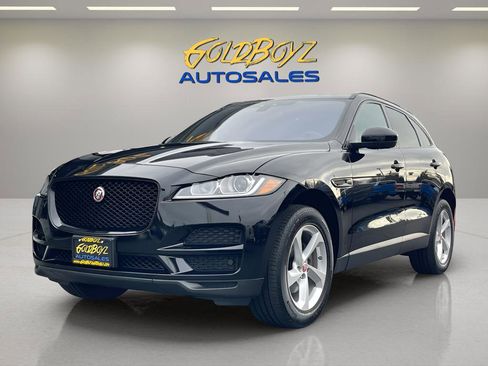 Used 2018 Jaguar F-PACE Premium image 7