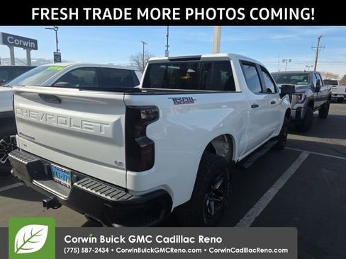 Used 2021 Chevrolet Silverado 1500 LT Trail Boss image 3