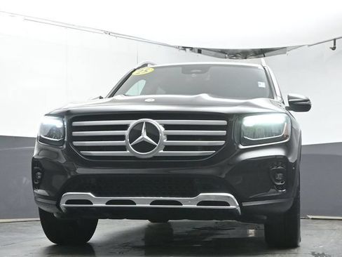 Used 2025 Mercedes-Benz GLB 250 image 35