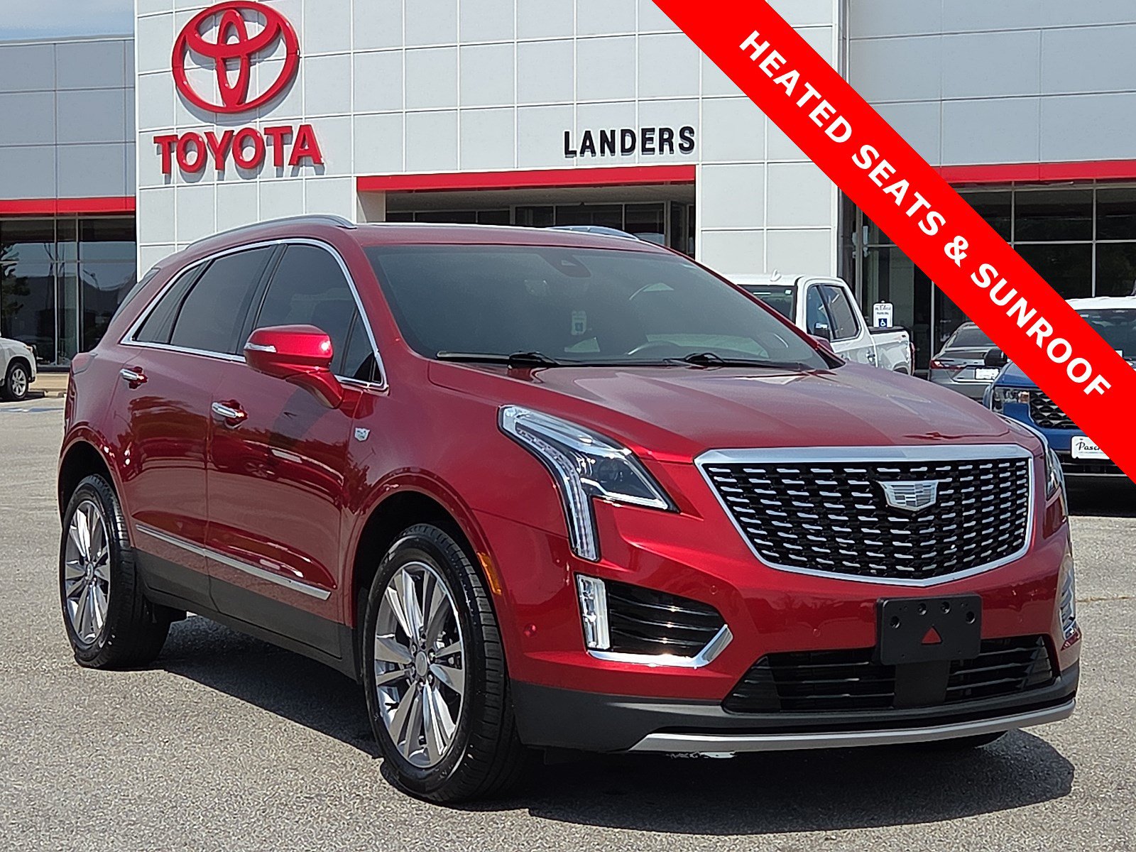 Used 2024 Cadillac XT5 Premium Luxury w/ Technology Package AWD/4WD image 1