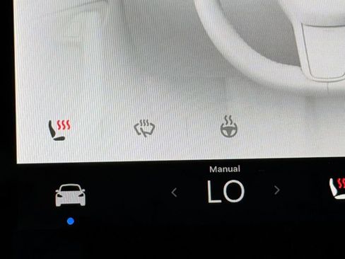 Used 2022 Tesla Model 3 Long Range image 16